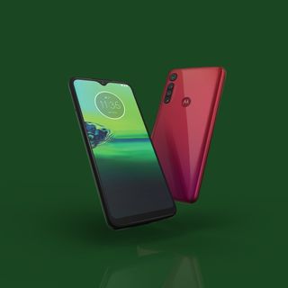 Moto G8 Play Render Hero