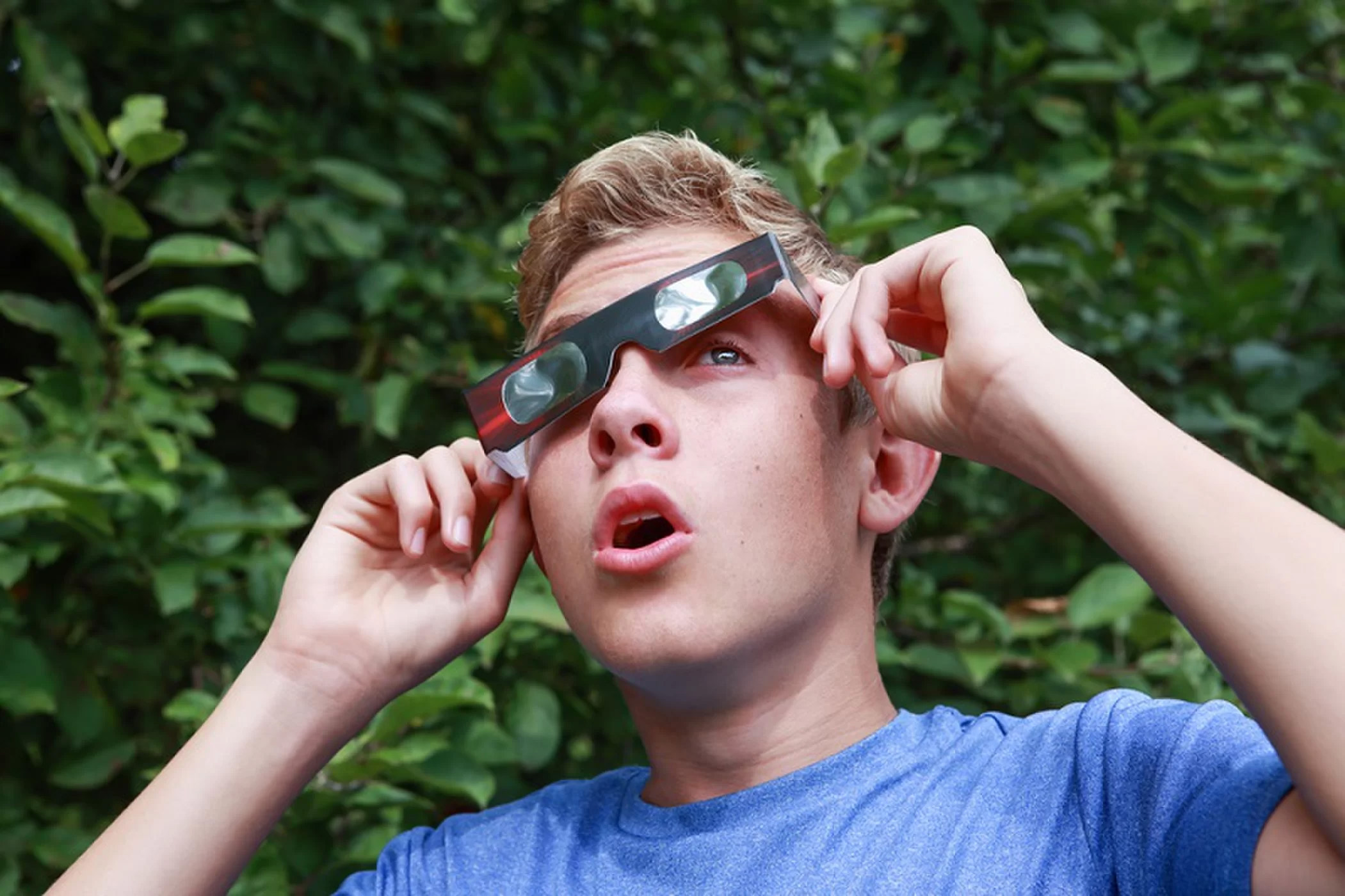 Solar Eclipse Lawsuit Couple Sues Amazon Alleging Faulty Glasses Space