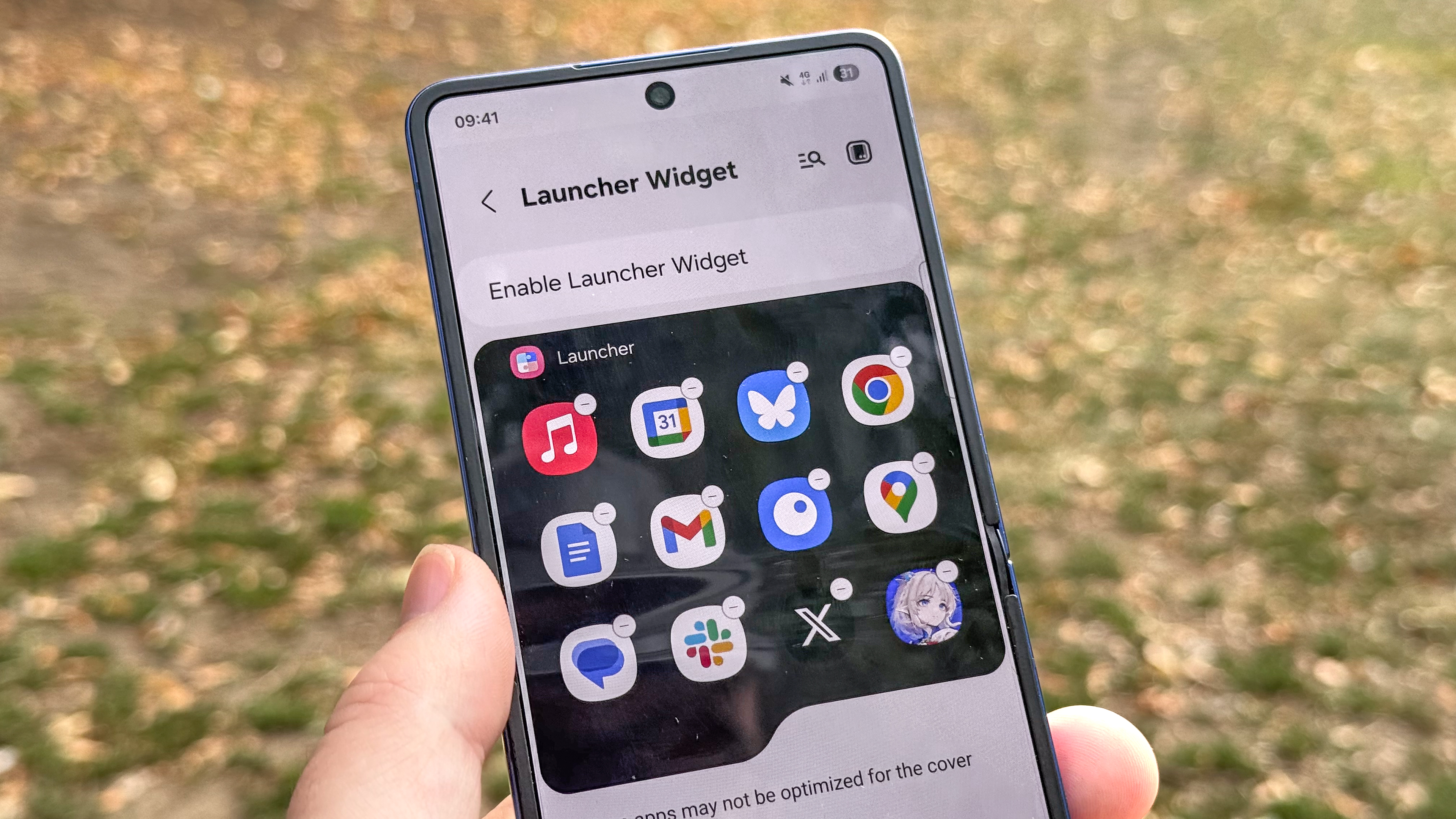 Samsung Galaxy Z Flip 7 using Multistar, setting up the app launcher widget