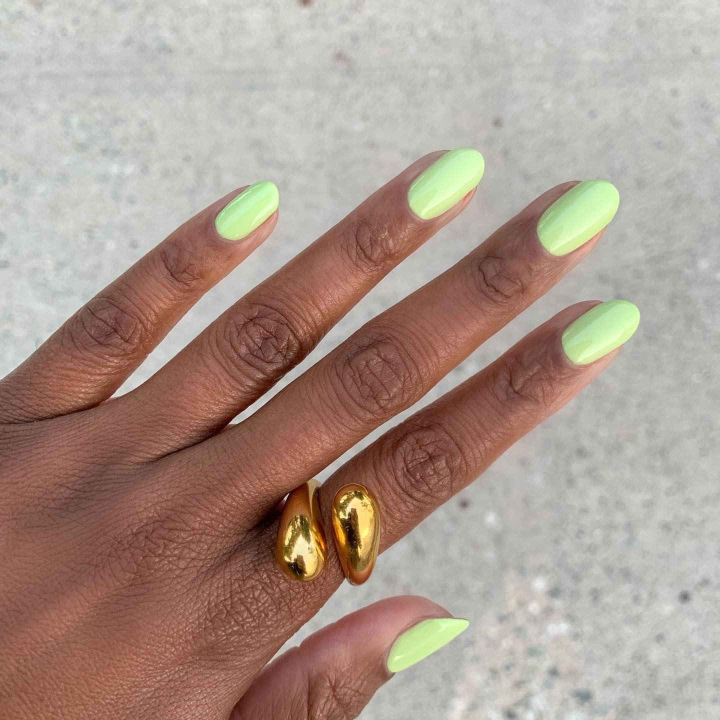 Bright pistachio green nails