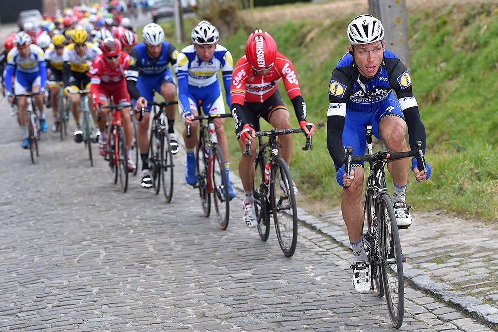 Tony Martin (Etixx-Quickstep) driving the chase