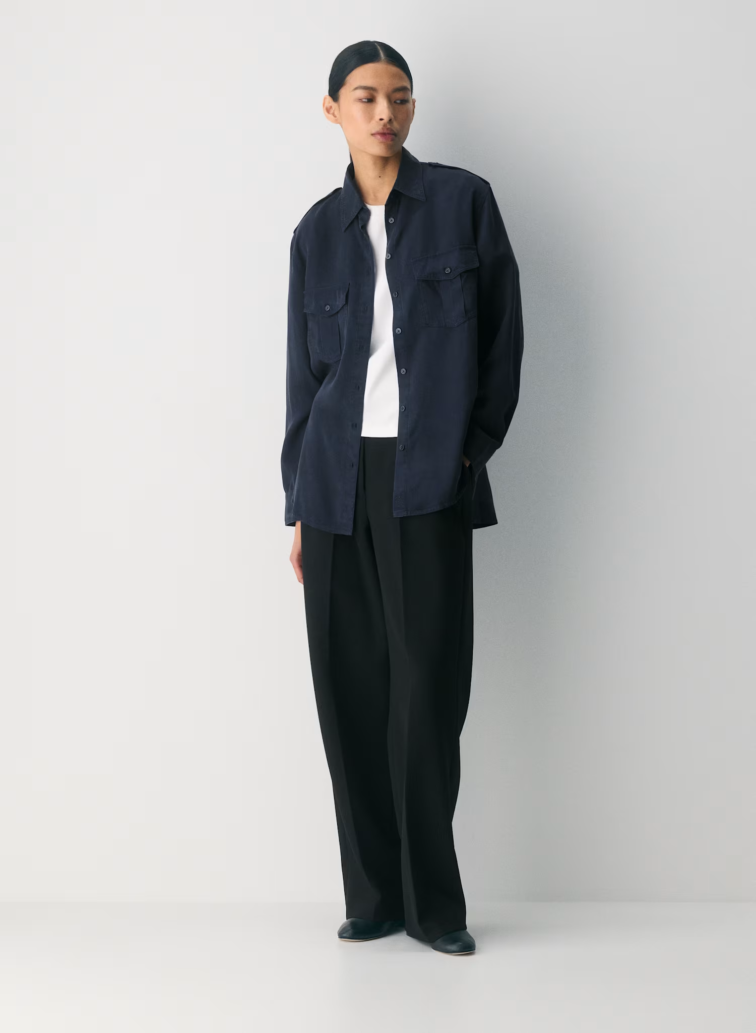 Babaton, Incentive Shirt