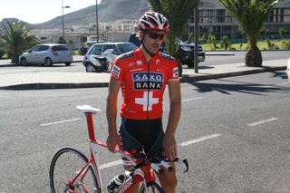 Fabian Cancellara (Saxo Bank) gets ready for training in Fuerteventura