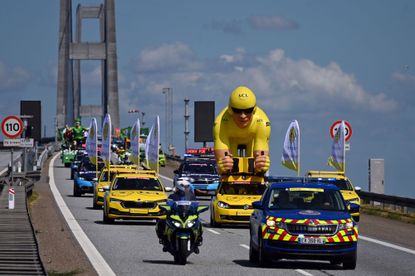 Tour de france caravan