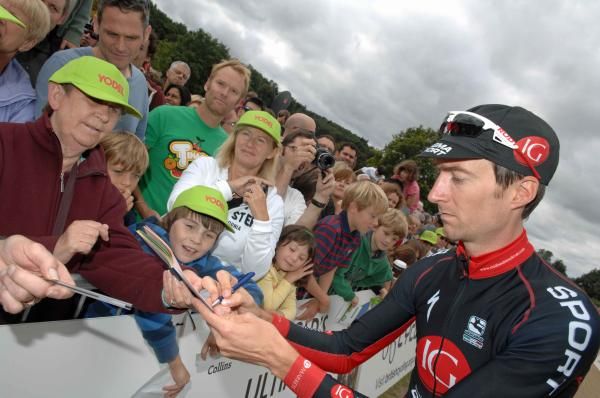 Dan Lloyd (Sigma Sport) signs in
