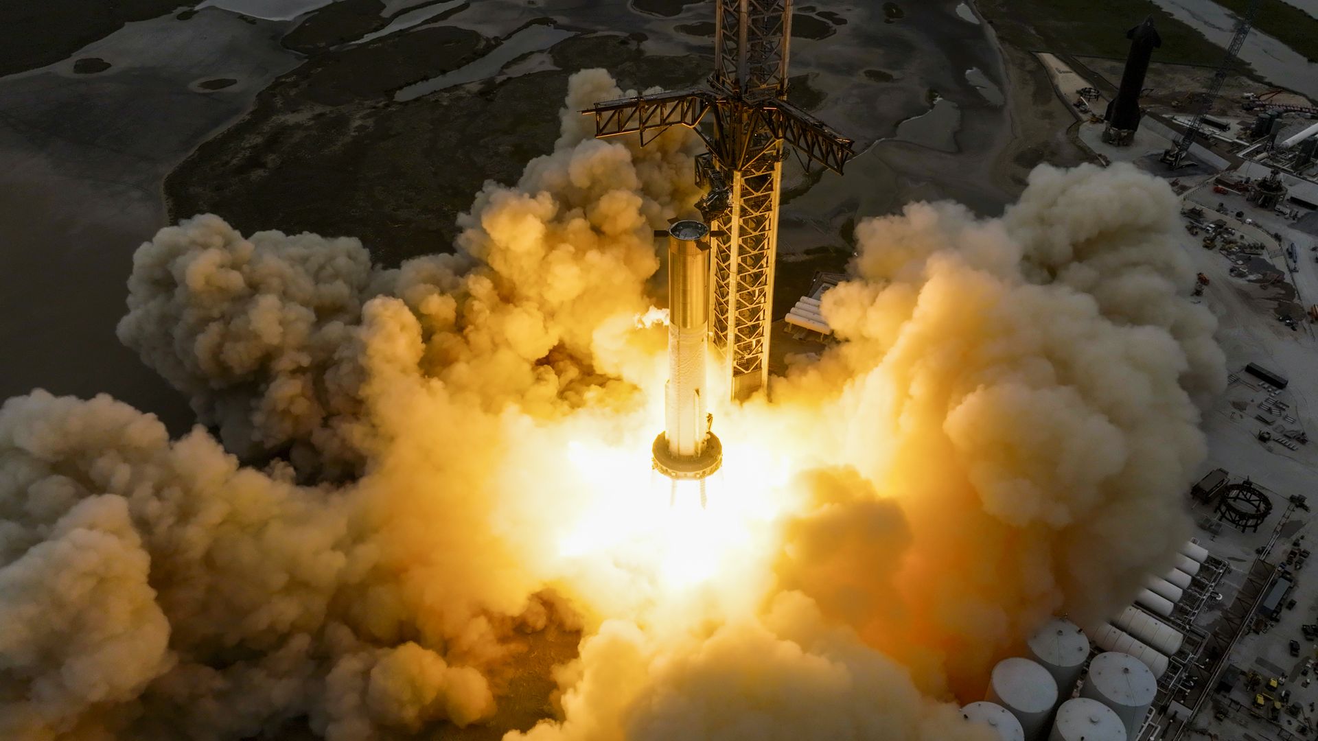 Relive SpaceX Starship's Epic 31-engine Burn With These Photos | Space