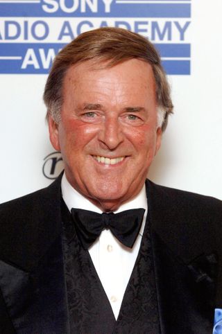 Wogan says sorry for Eurovision blunder
