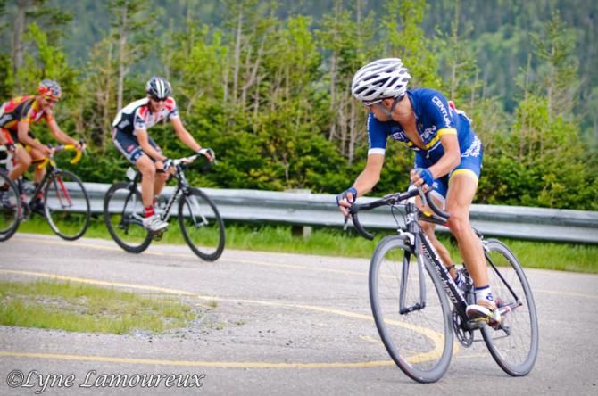 Matthew Cooke (CRCA) attacked with two kms to go