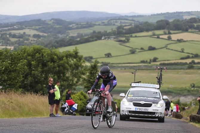 Katie Archibald, Pearl Izumi Sports Tours International puts in the hard yards.