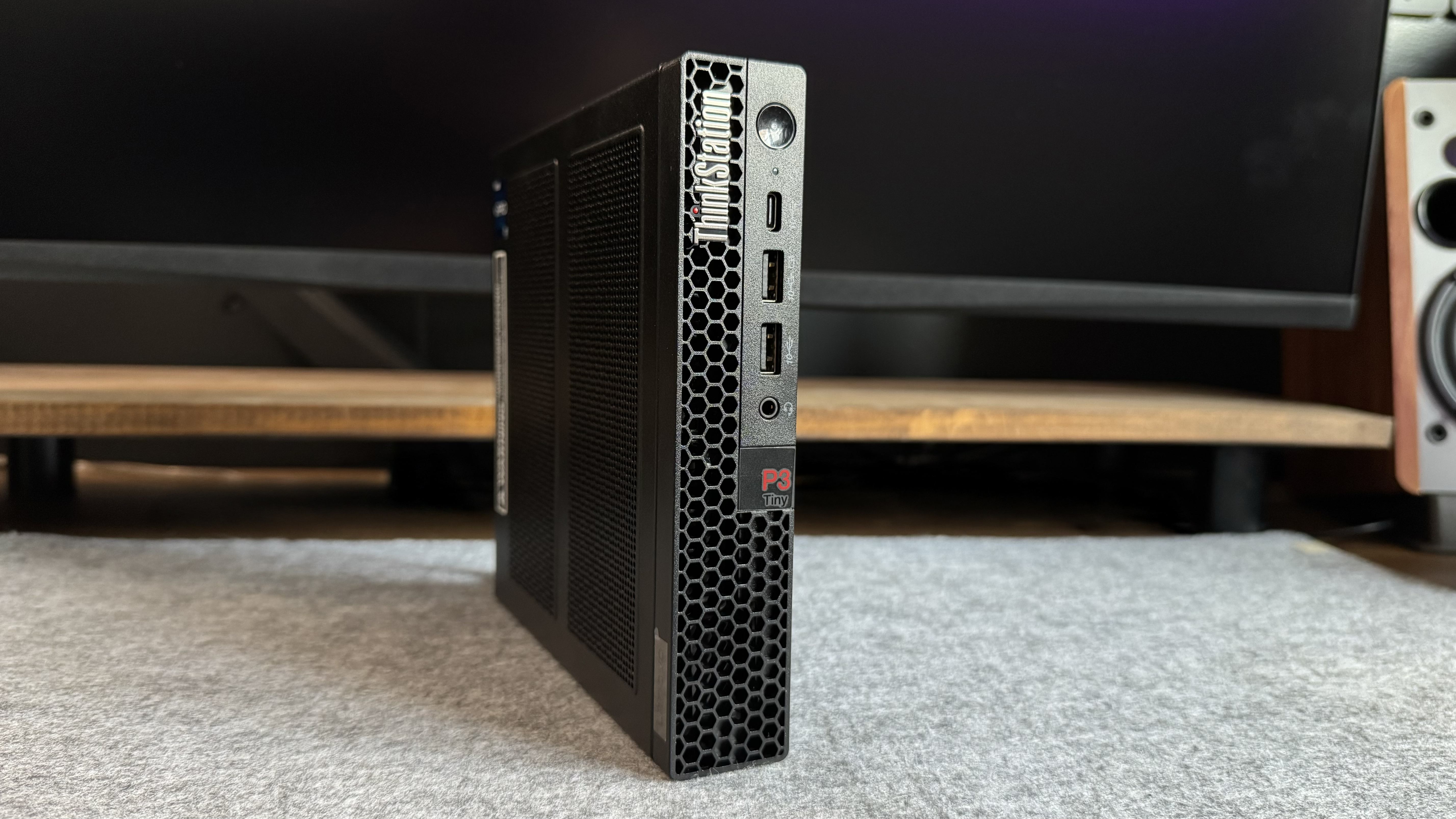 Lenovo ThinkStation P3 Tiny
