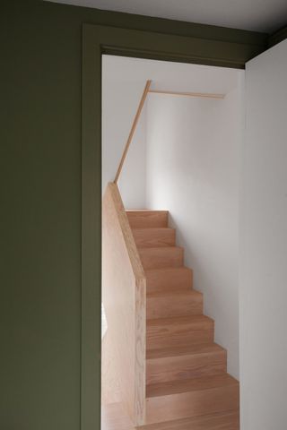 upstairs staircase