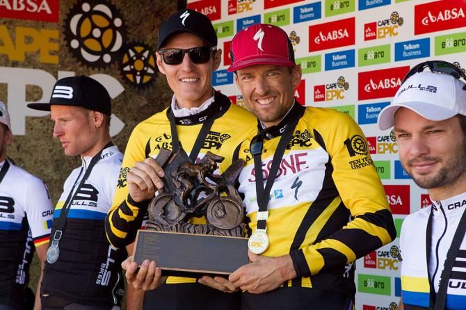 Jaroslav Kulhavy and Christoph Sauser (Burry Stander-Songo)