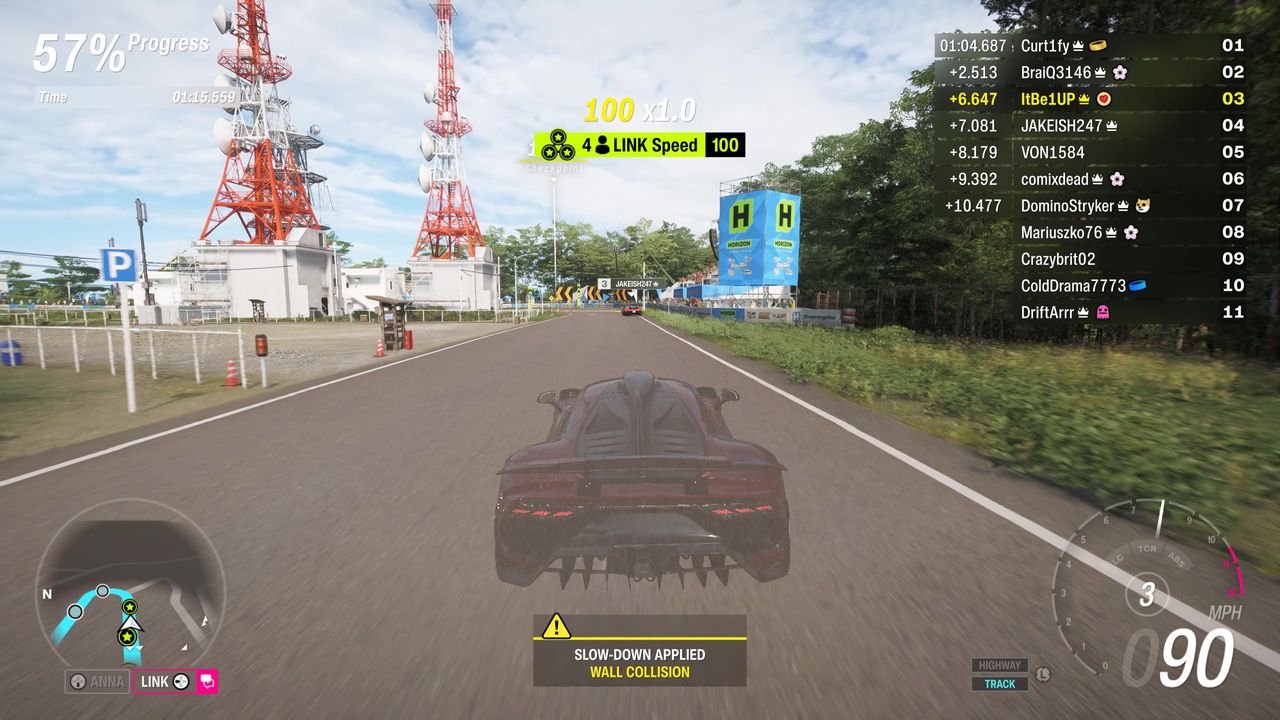 Forza Horizon 6 Link Skills: A player performing a Speed Link Skill during a multiplayer race.