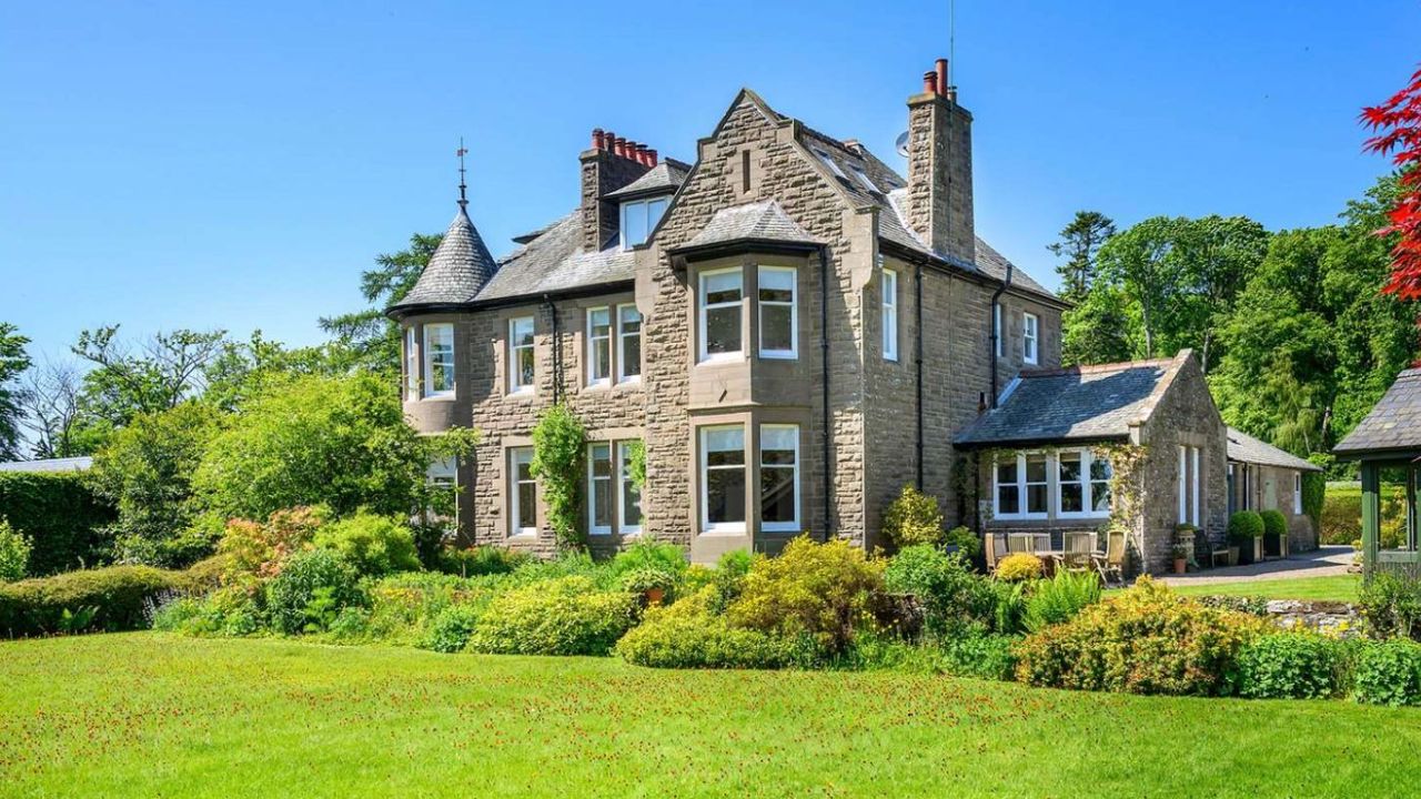 Best properties classic Edwardian houses for sale in UK August 2023