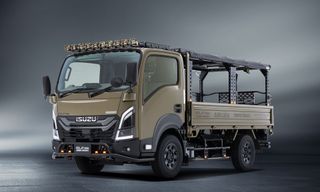 Isuzu ELF Mio Cross Concept