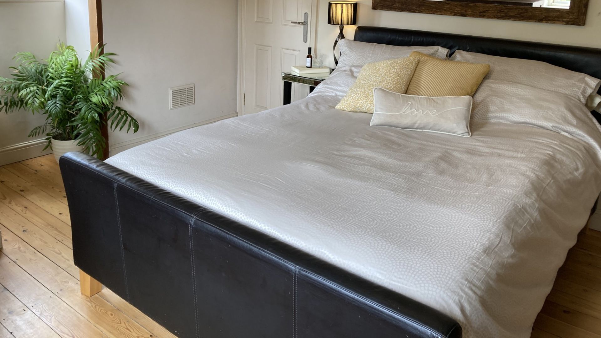 Testing the Sleepeezee Regency Kew 2800 Pocket Sprung Mattress in Madeline's home