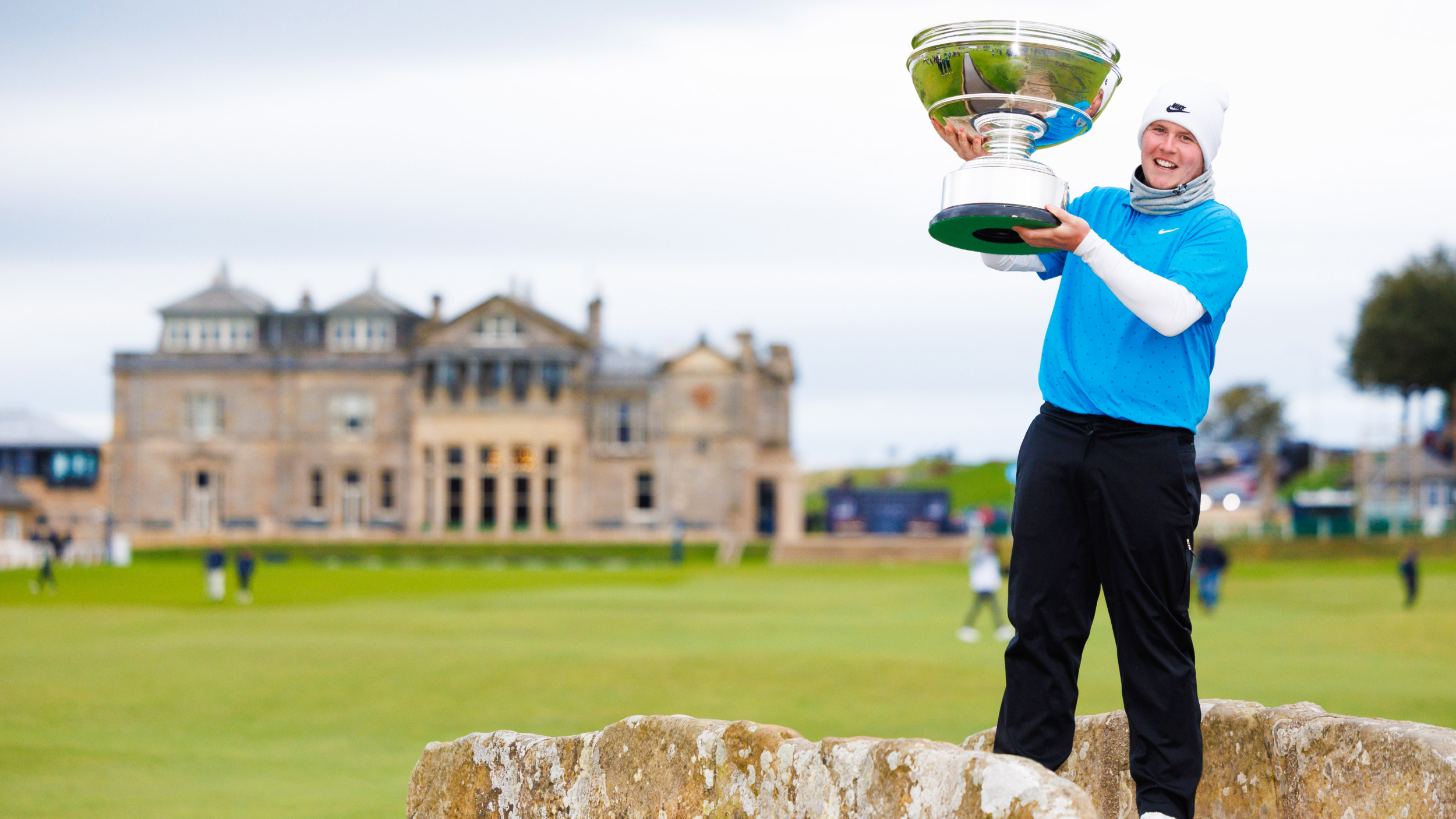 Robert MacIntyre with the Alfred Dunhill Links Championship trophy