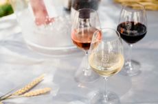 CdR_Wines_3_colours.jpg