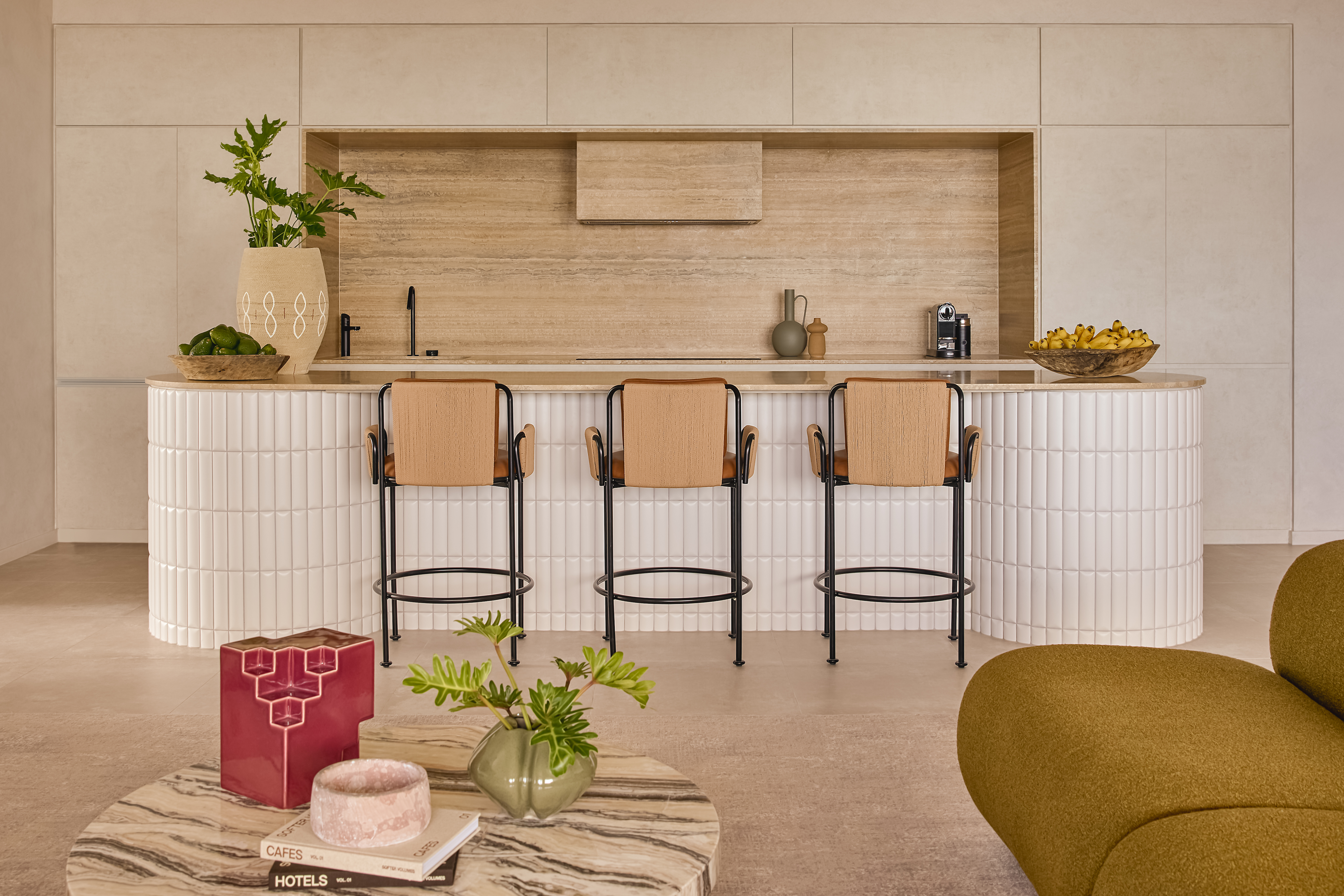 mondrian gold coast hotel review