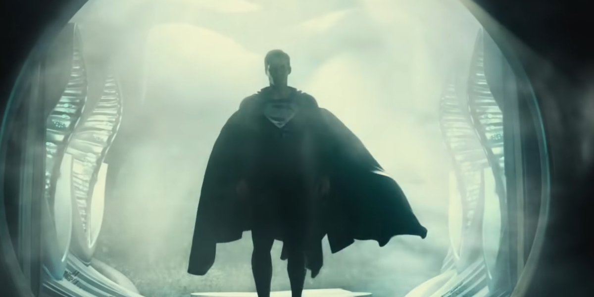 See Henry Cavill's Superman in a Black Suit in a First Look at 'Zack  Snyder's Justice League