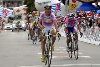 German Tony Martin (Columbia-Highroad) wins ahead of Damiano Cunego (Lampre-NGC)