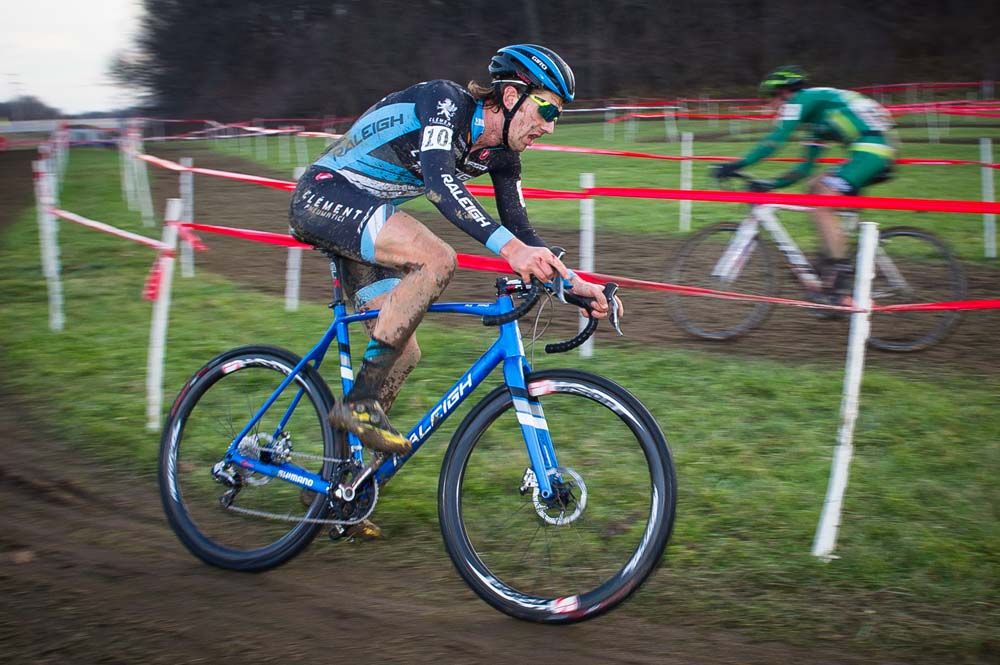 Disc brakes were used by lots of riders