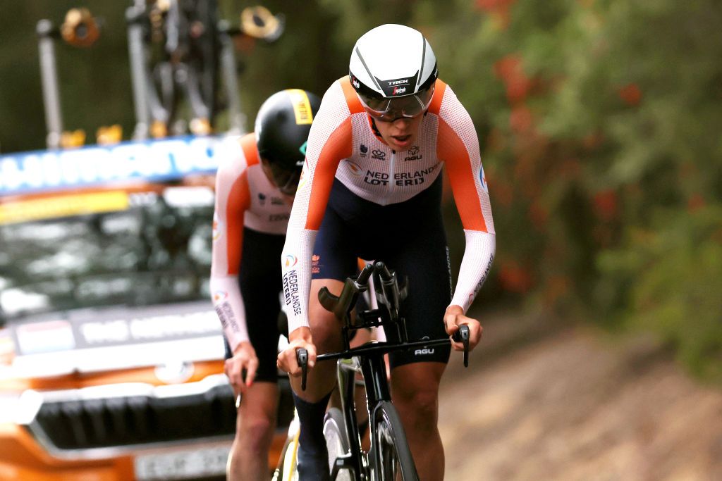 Ellen van Dijk leads the Netherlands team after van Vleuten&#039;s crash in the Team Relay