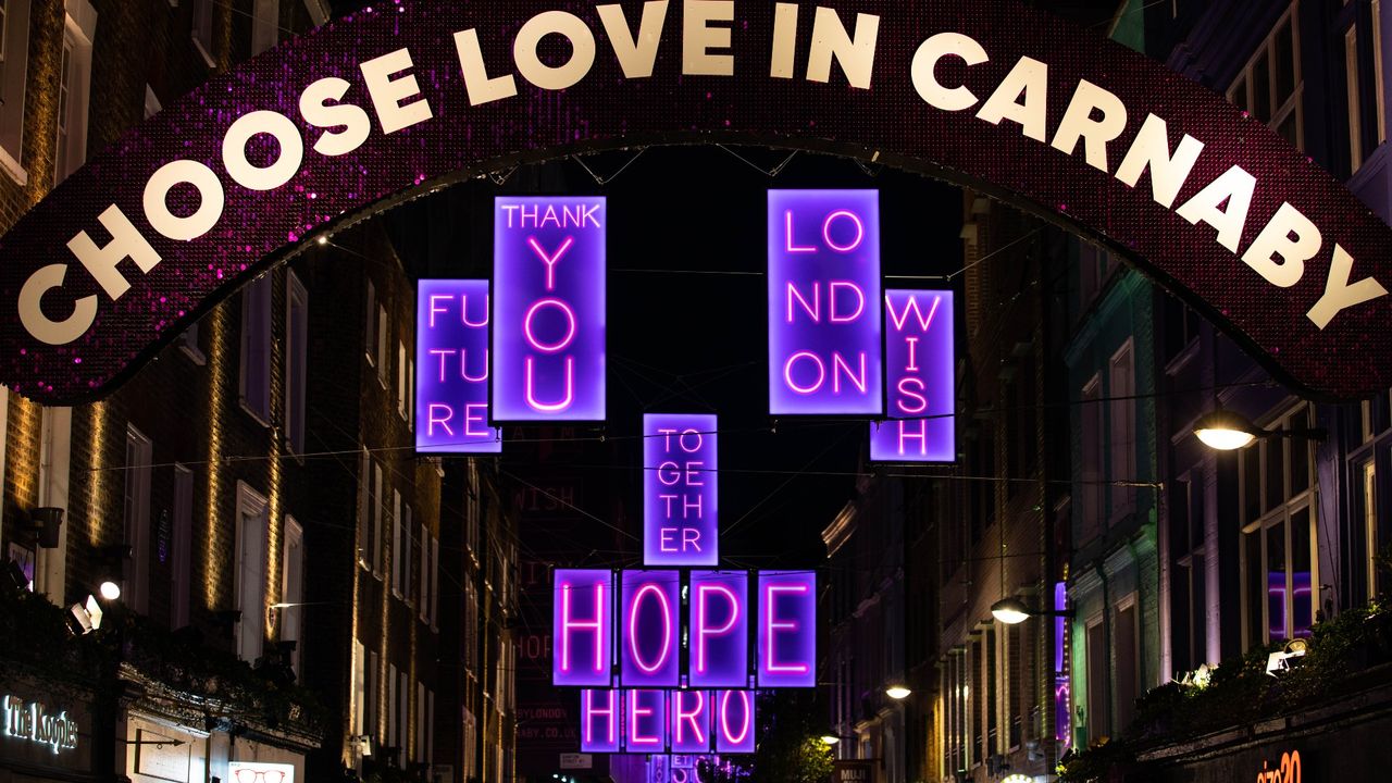 Carnaby Street&#039;s 2020 pink light up installation