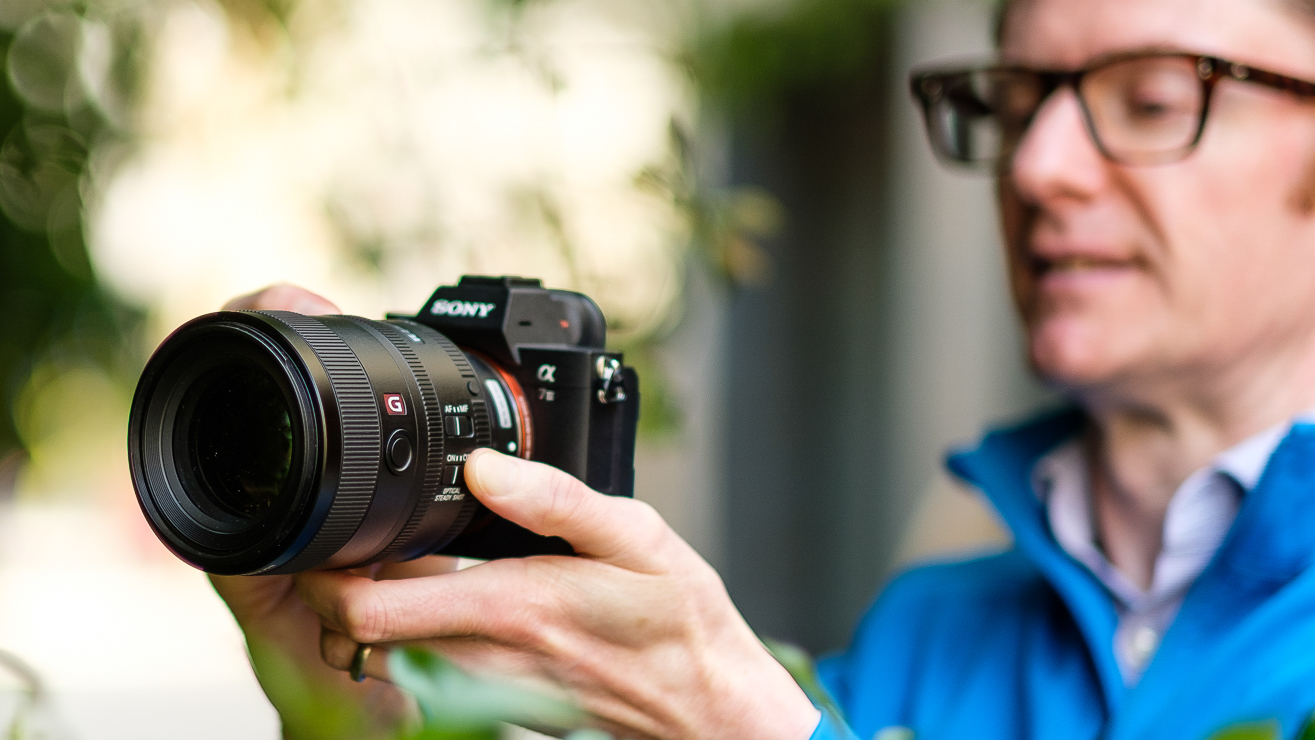Sony 100mm f/2.8 STF GM OSS