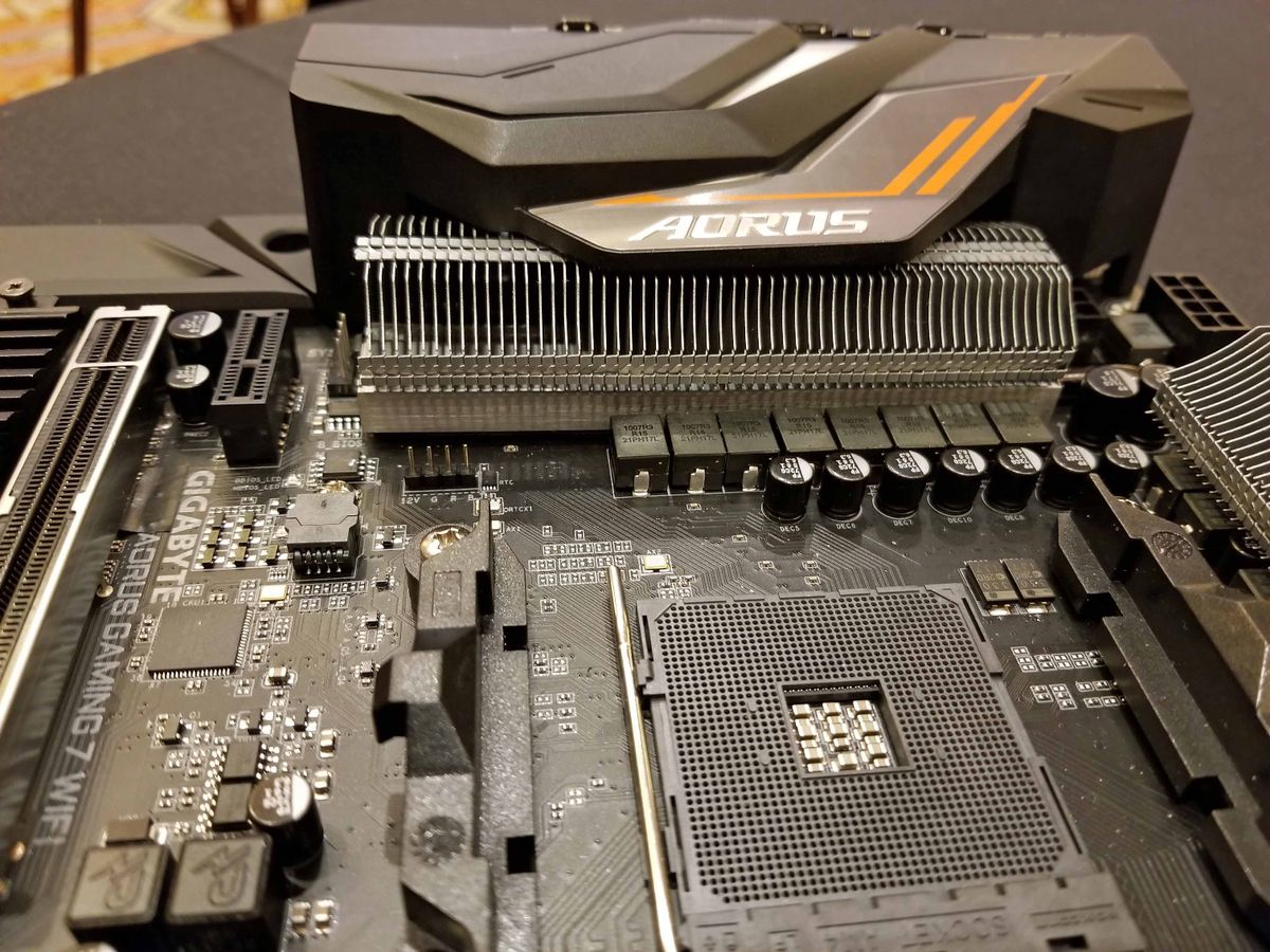 Gigabyte Unveils Aorus X470 Gaming 7 Wifi Motherboard For Zen Processors Tom S Hardware