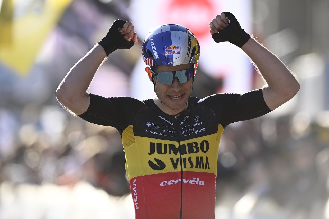 Omloop Het Nieuwsblad 2022 77th Edition Gent Ninove 2042 km 26022022 Wout Van Aert BEL Team Jumbo Visma photo Nico VereeckenPNCVSprintCyclingAgency2022