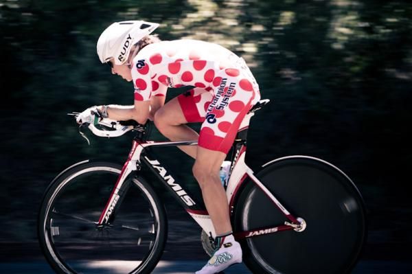 Andrea Dvorak (Colavita-Forno d'Asolo) gets to spend another day in her spotted jersey.