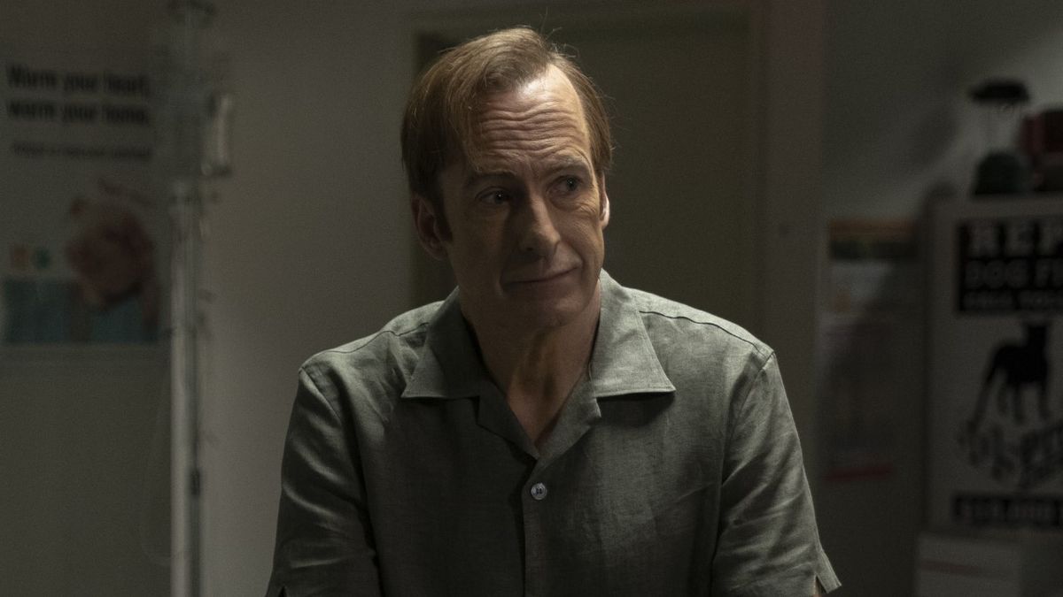 Saul sitting in doctor&#039;s office in Better Call Saul