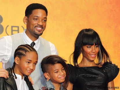 Willow Smith - Jay-Z Signs Will Smith's Daughter - Celebrity News - Marie Claire
