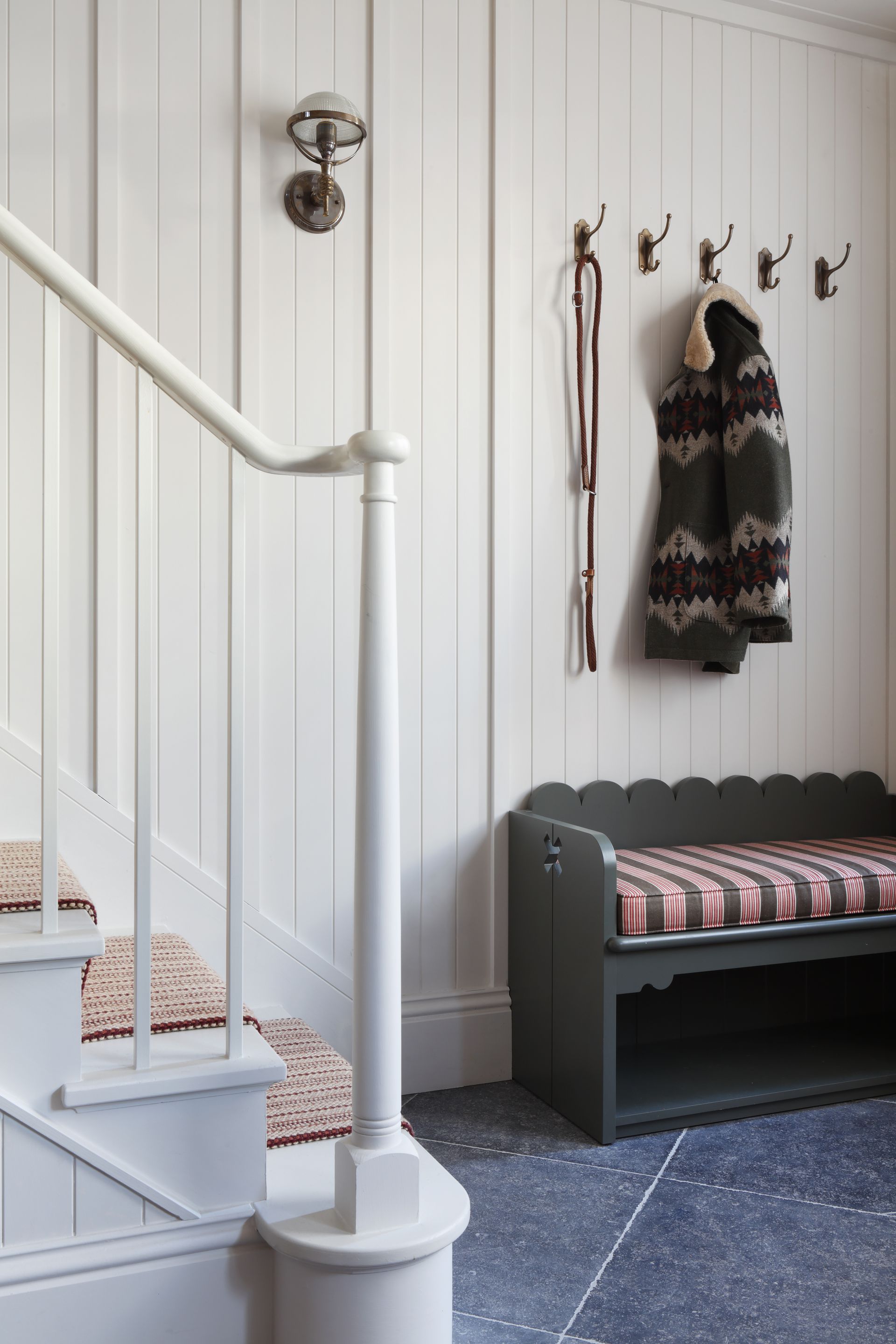 Small entryway storage ideas – 10 chic and practical ways to make the ...