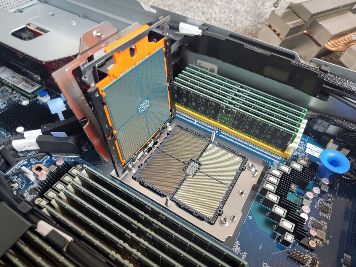 AMD Epyc Chip Installation