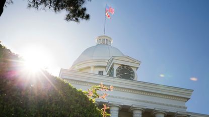 Dome, Landmark, Sky, Architecture, Dome, Light, Building, Daytime, Tree, Sunlight, 