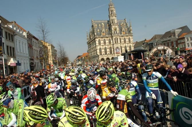 The peloton gathers in Oudenaarde for the start of Stage 2 of the Three Days of De Panne