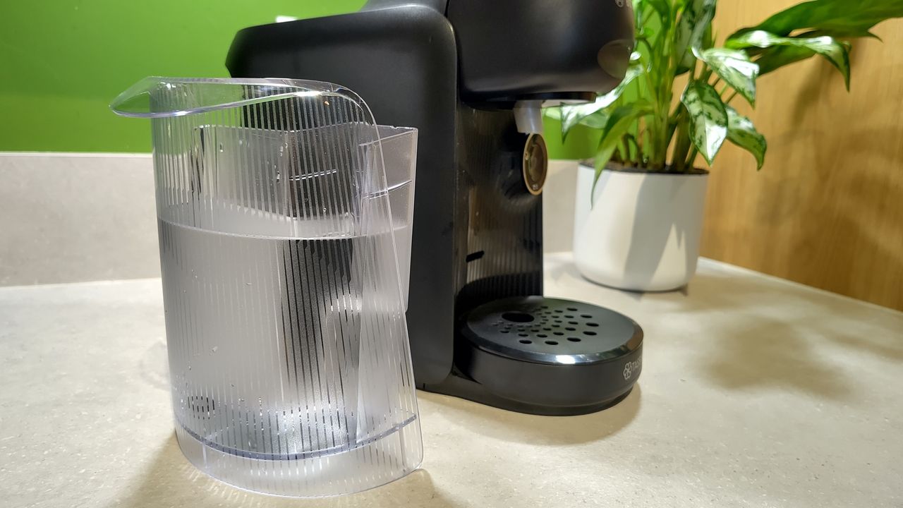 Water tank removed from Bosch Tassimo Finesse Friendly coffee maker