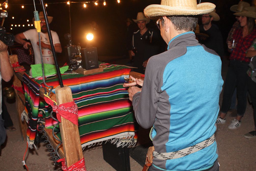 Fran Contador wins his round of the quick-draw contest