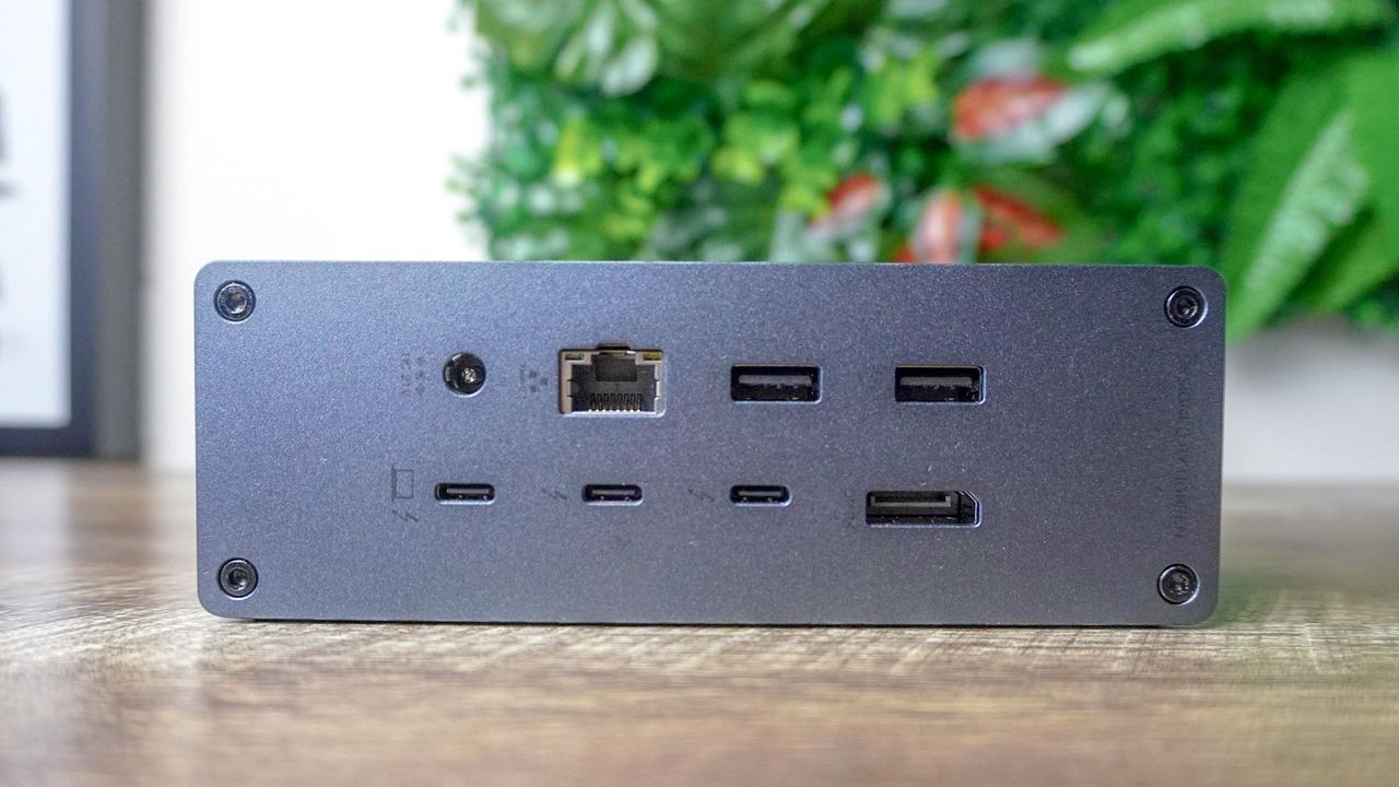 Ugreen Revodok Max 213 Thunderbolt 4 Docking Station