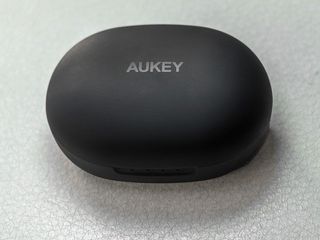 Aukey Ep N7 Closed Case