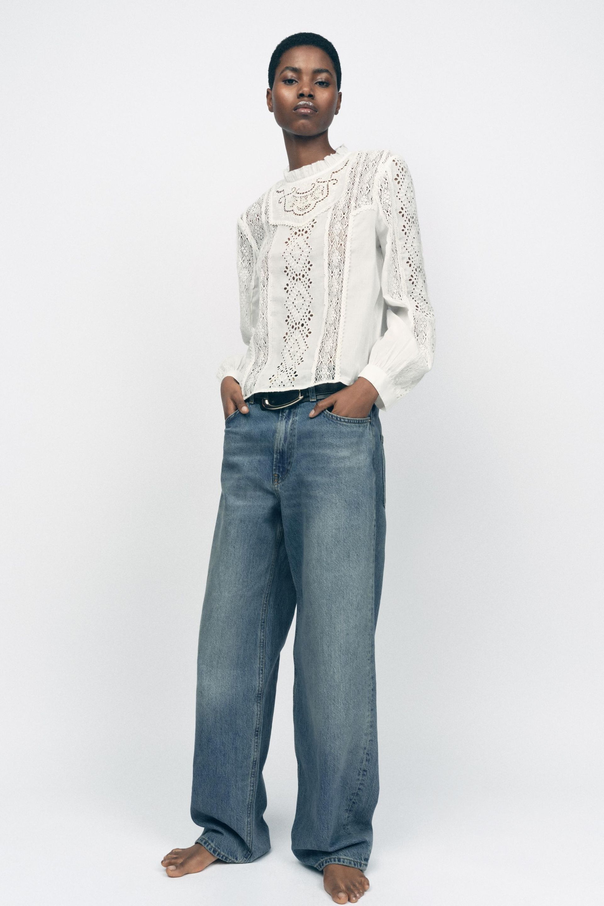 Romantic Embroidered Blouse Zw Collection