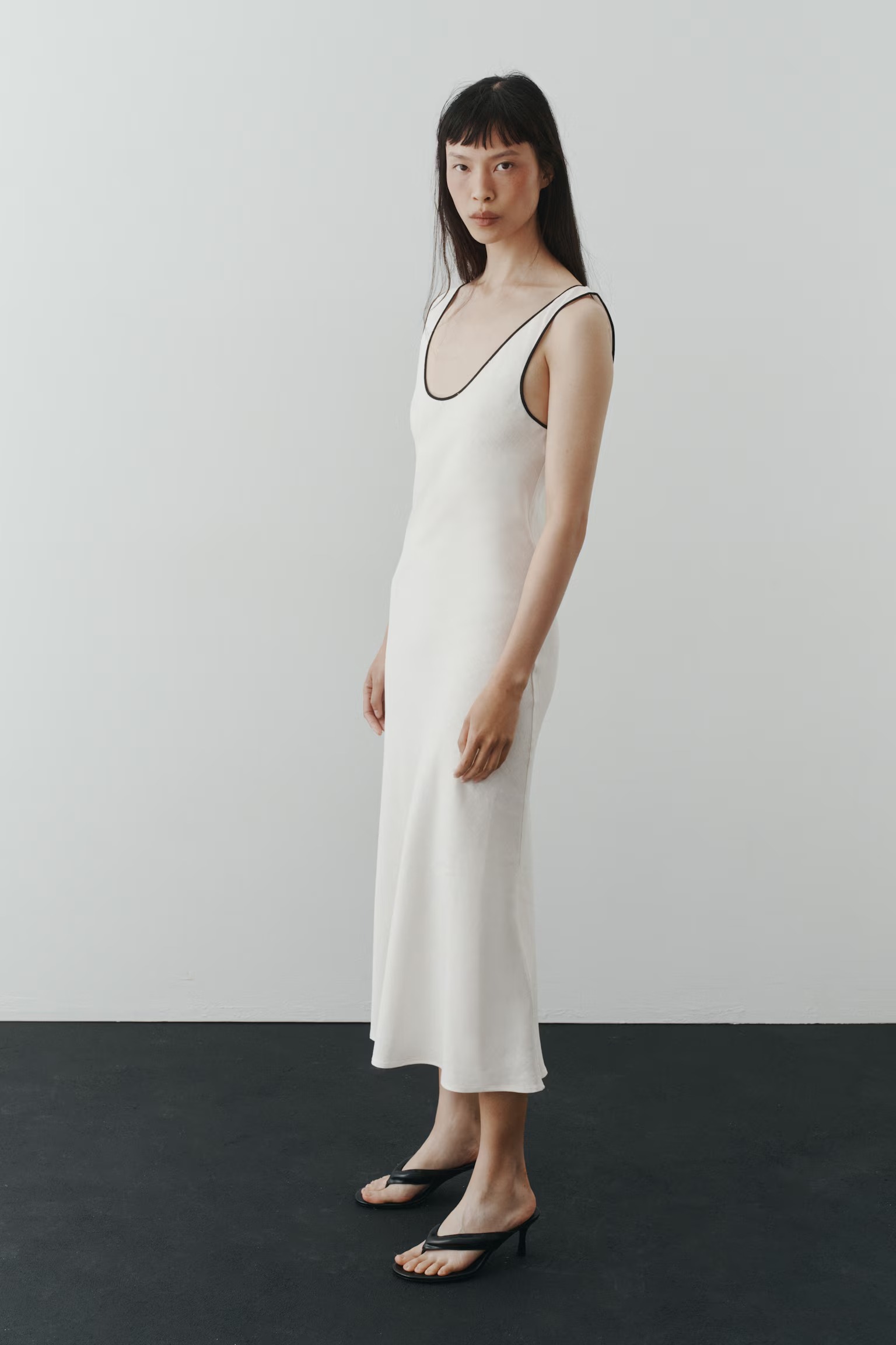 H&amp;amp;M, Linen-Blend Slip Dress