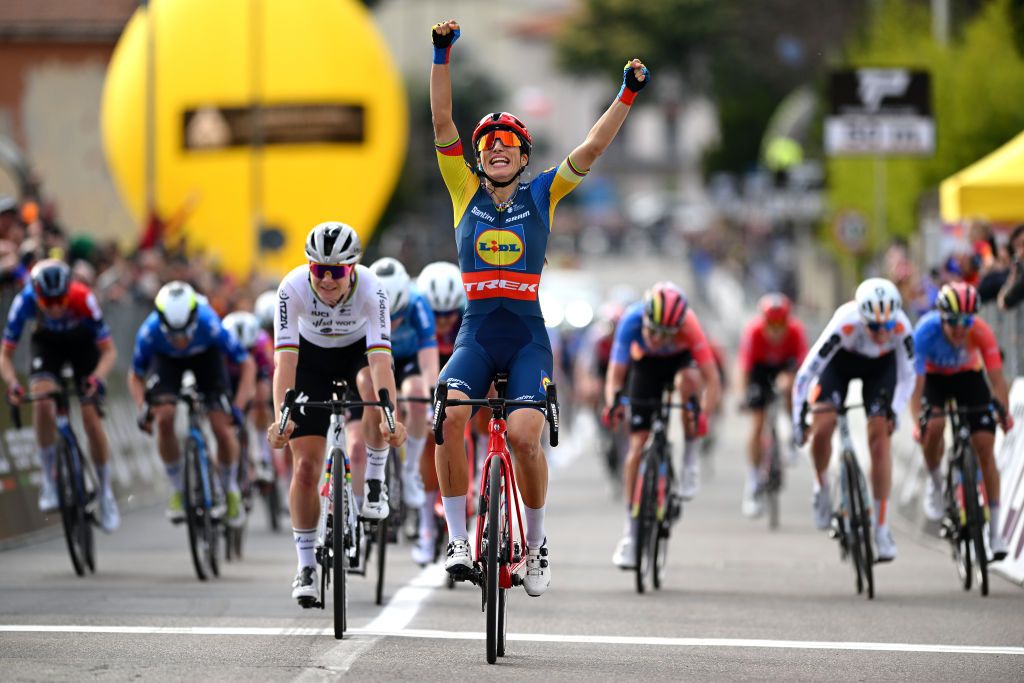 CITTIGLIO ITALY MARCH 17 Elisa Balsamo of Italy and Team LidlTrek celebrates at finish line as race winner during the 25th Trofeo Alfredo BindaComune di Cittiglio 2024 Womens Elite a 1405km one day race from Maccagno con Pino e Veddasca to Cittiglio UCIWWT on March 17 2024 in Cittiglio Italy Photo by Dario BelingheriGetty Images