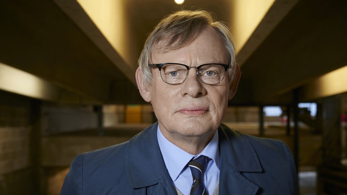 Martin Clunes in Manhunt Season 2.