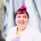 Headshot of Diane Greenhalgh