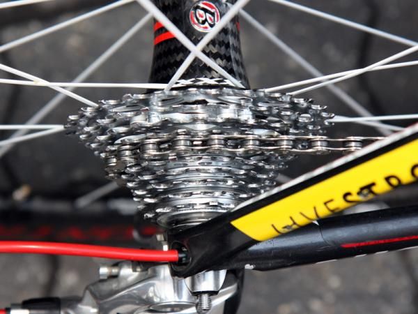 A SRAM PG-1070 cassette is fitted to the back end of Robbie McEwen's (RadioShack) Trek Madone.