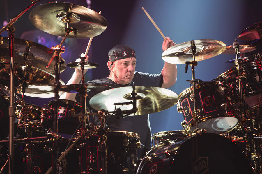 Neal Peart onstage