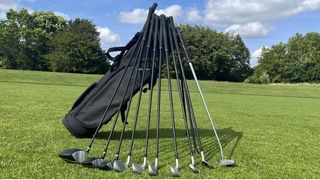 Inesis 100 Package Set resting on the golf course